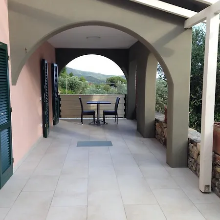 מלון דירות Le Solane 4*